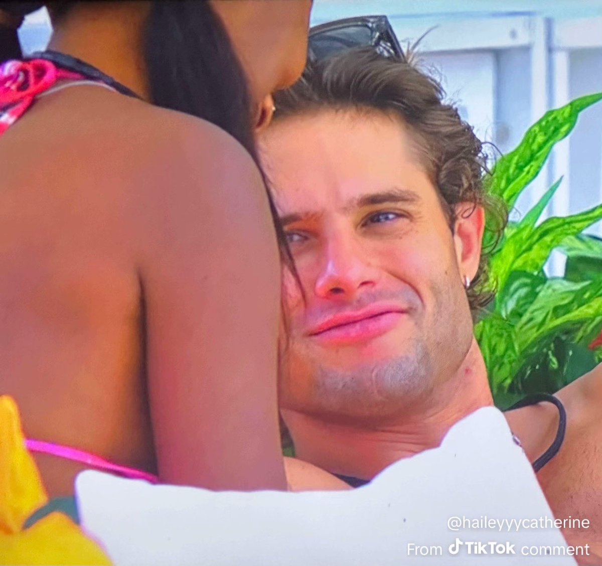 FranQ_Poet's tweet photo. 🎯😎

Please help me spread this propaganda because they have to win this season!✋️
#LoveislandUSA https://t.co/OJ9cfUlcmA