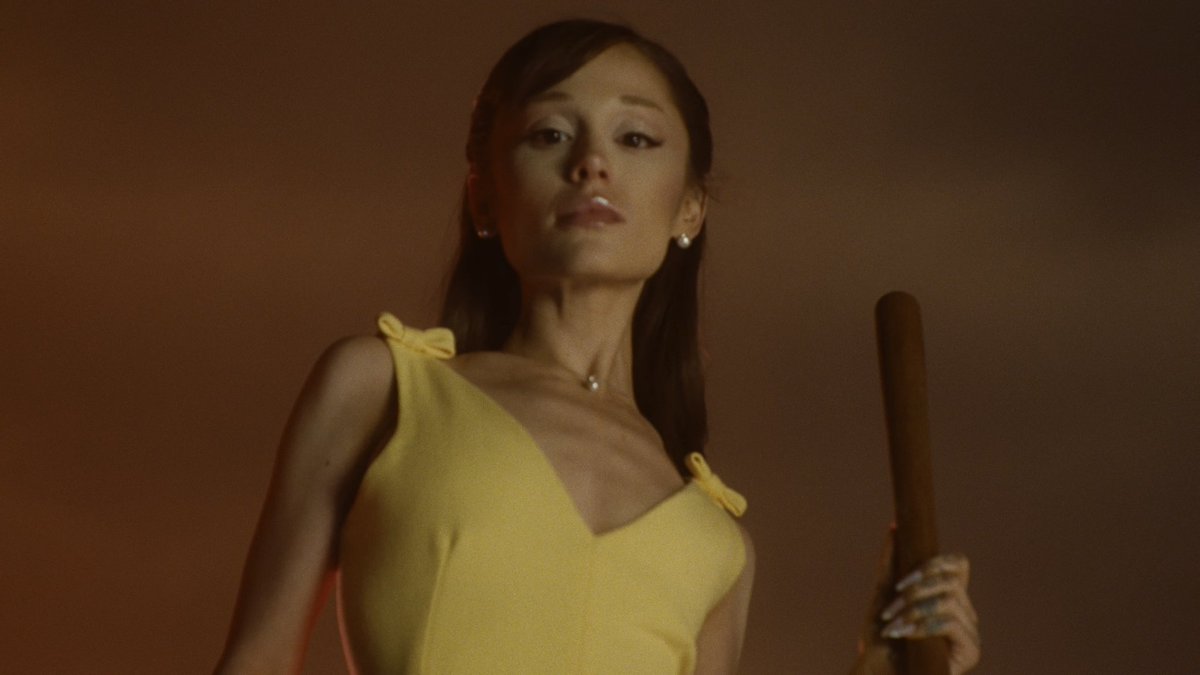 chartsariana's tweet photo. “hate that i made you love me” was 48,309 streams away from #1 on the Spotify US chart in yesterday’s update. https://t.co/dDhYa6UeLn