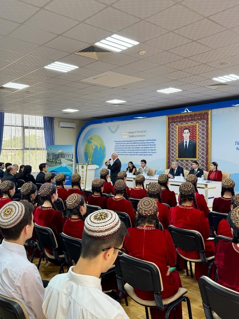 DrRobFloyd's tweet photo. What an energising, forward-looking panel discussion with young Central Asian leaders, opened by Deputy Foreign Minister Bashimova at the 🇹🇲 Institute of International Relations. As the #CTBT marks its 30th anniversary, these emerging voices will be essential in shaping a world free of nuclear test explosions.