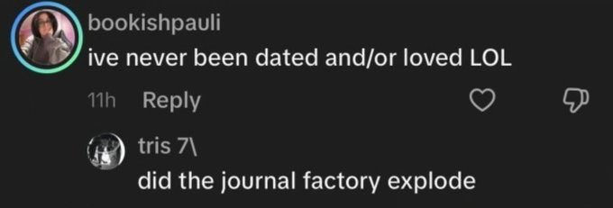 analbomb69's tweet photo. My coworker has been talking about her work crush on a grown man with a half bald head and a long ass length braid for 35 minutes https://t.co/yVmDN90ssq