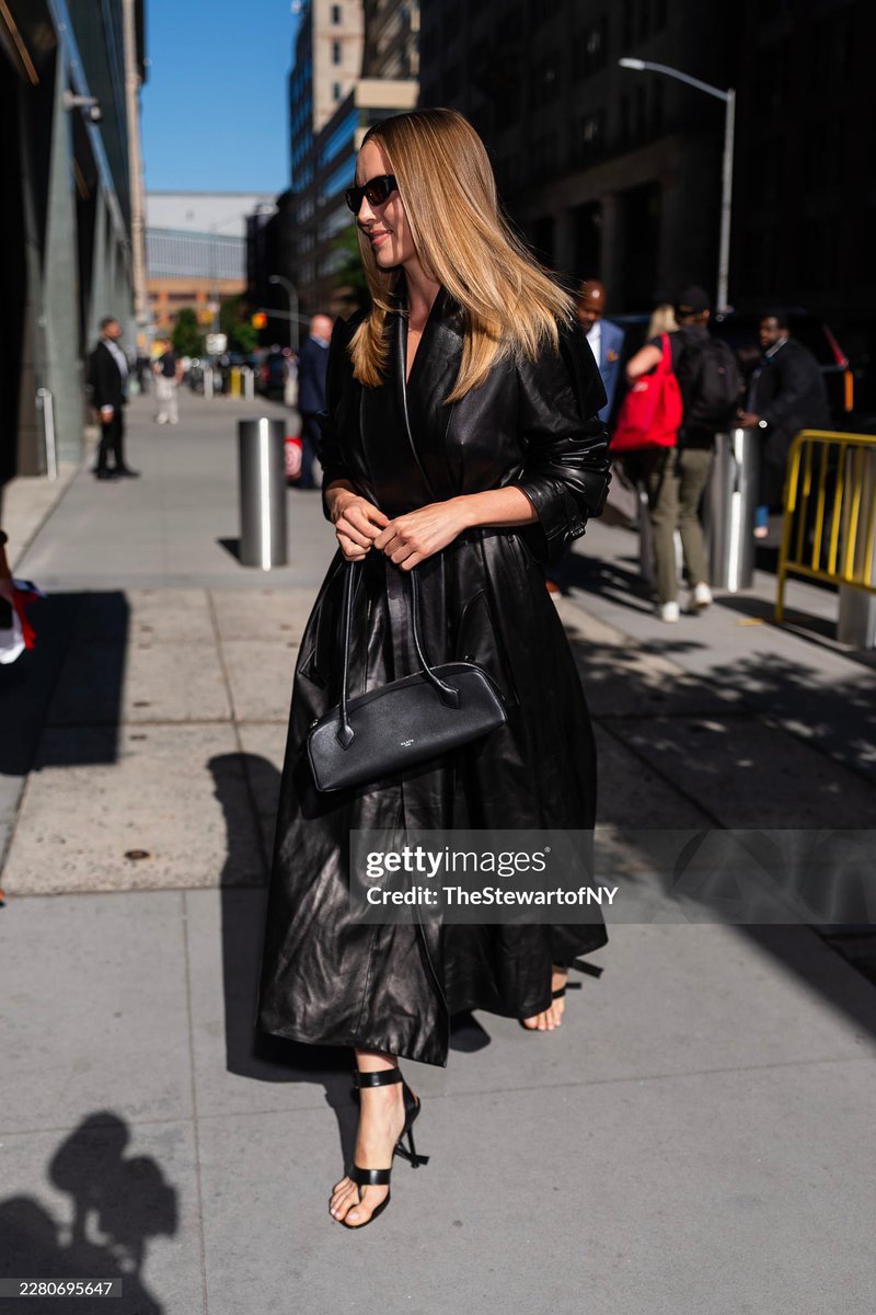 wadamelen's tweet photo. jodie comer, the woman you are. https://t.co/oDt1uJZ1y0