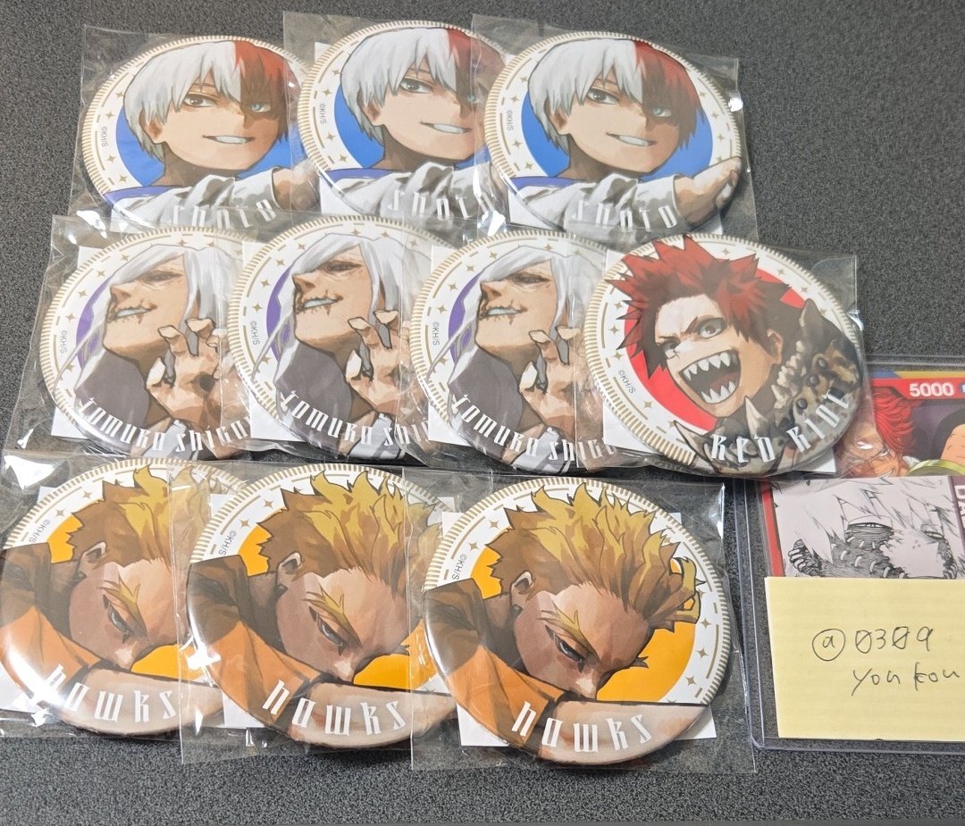 0309yonkou's tweet photo. 僕のヒーローアカデミア ジャンプGIGA AUTUMN 缶バッジ キャラカード 
【譲】爆豪 轟 相澤 ☆エンデヴァー
☆死柄木 ★切島 ホークス
【求】荼毘

轟、ホークスは★☆含む方優先です。
爆豪は☆含む方優先です。
郵送でのお取引希望です。 https://t.co/yCrGZGNgGN