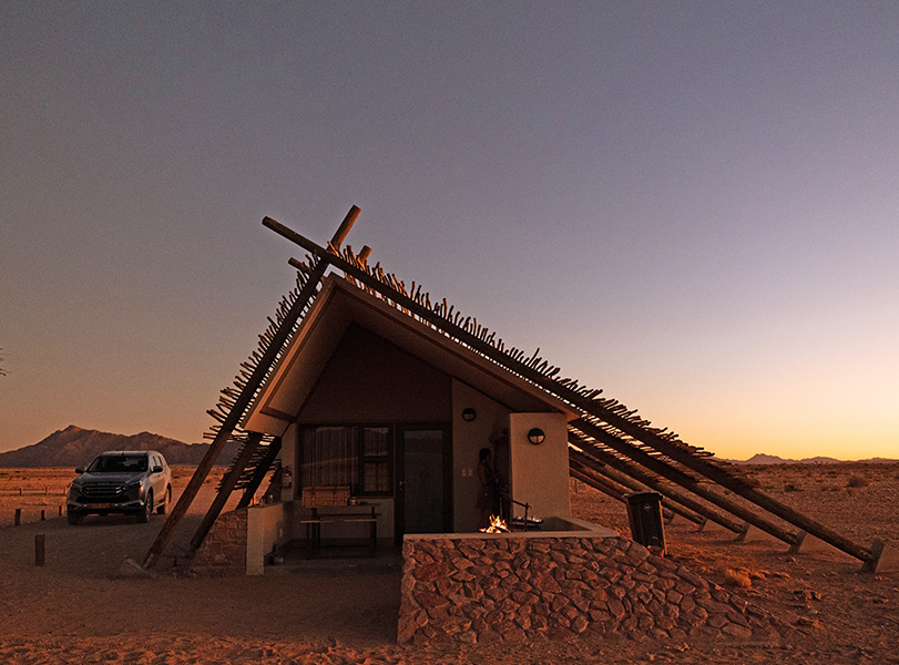 DesertQuiver's tweet photo. Wish you were here at Desert Quiver Camp!
📍 5 km from the entrance gate to #Sossusvlei

📸 by @lauren___neal

>> https://t.co/ZEcS9gghls  
reservations@desertquivercamp.com

Use #promo Code: SAVE10
T’s &amp; C’s Apply

#Namibia #Desert #selfcatering #landscapes #explore #experience https://t.co/oDdT9vdPYC