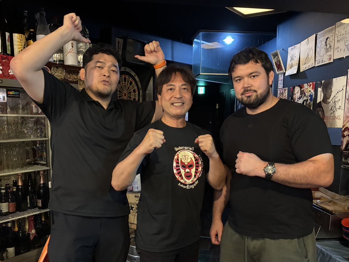 saphideki's tweet photo. 新日本プロレス、矢野通選手のお店、水道橋のEBRIETAS(エブリエターズ)さん🍺
美味しくて、ボリュームあって、リーズナブルで、しかも矢野選手神対応で、ウルフアロン選手まで現れて、同じく神対応✨
強いだけでなく人としての魅力に満ち溢れてる💪
#矢野通
#EBRIETAS
#ウルフアロン https://t.co/2oy5lorT3y
