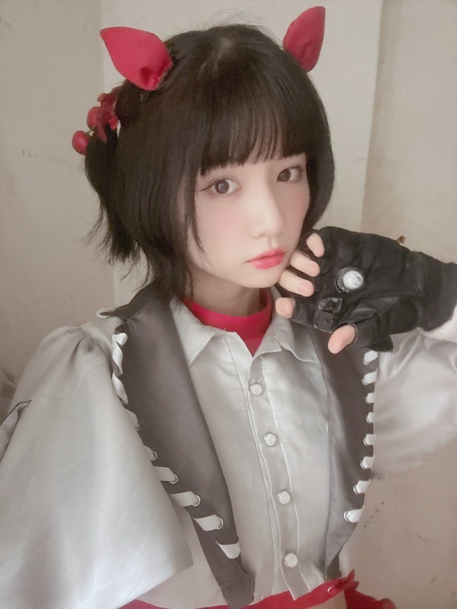 DANTHEMMEISA's tweet photo. ありがとうございました！
今週一緒に乗り切ろうってエールを込めてライブしたよーーーー🌟
みんなも平日なのに駆け付けてくれたりして、わたしの方こそたくさん元気もらっちゃいました🫶
本当にありがとーーーーーー！！
大好きだよーーーー🫧 https://t.co/NFwZGltF4e