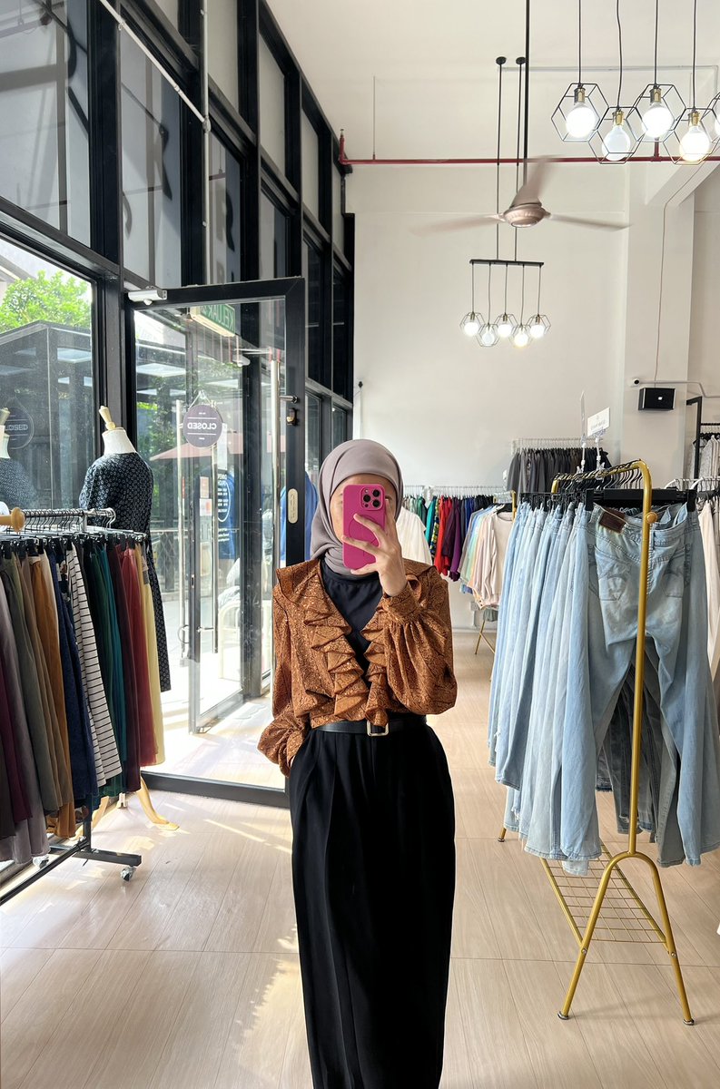 kechiknisa's tweet photo. Baju bundle cantik je, ape pulak tak cantik. Lagi-lagi kalau dah siap basuh, bayar terus boleh pakai https://t.co/DjxQ9oIcnc