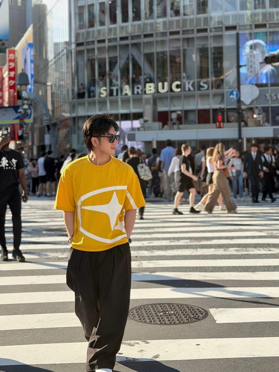 jmdcbuddies's tweet photo. Our happy pill looks good in yellow 🥰💛🌻🌼

🔗https://t.co/uEsGEAETMx

#JMDelaCerna #JMielle https://t.co/dQgXFcnhht