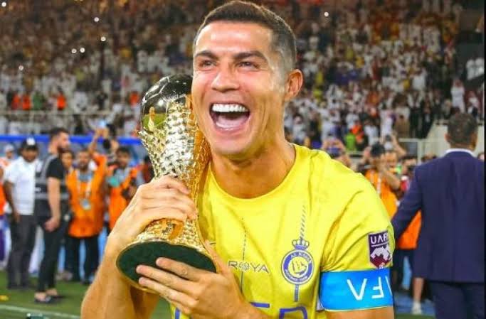 arayers45's tweet photo. @ToonFootballl My GAOT with world cup trophy limited edition. https://t.co/HwPFomDHy3