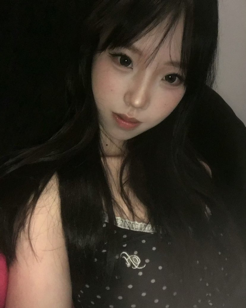 hotislut's tweet photo. 这个算氛围感照片吗？ #新加坡 https://t.co/iid61tC1MA