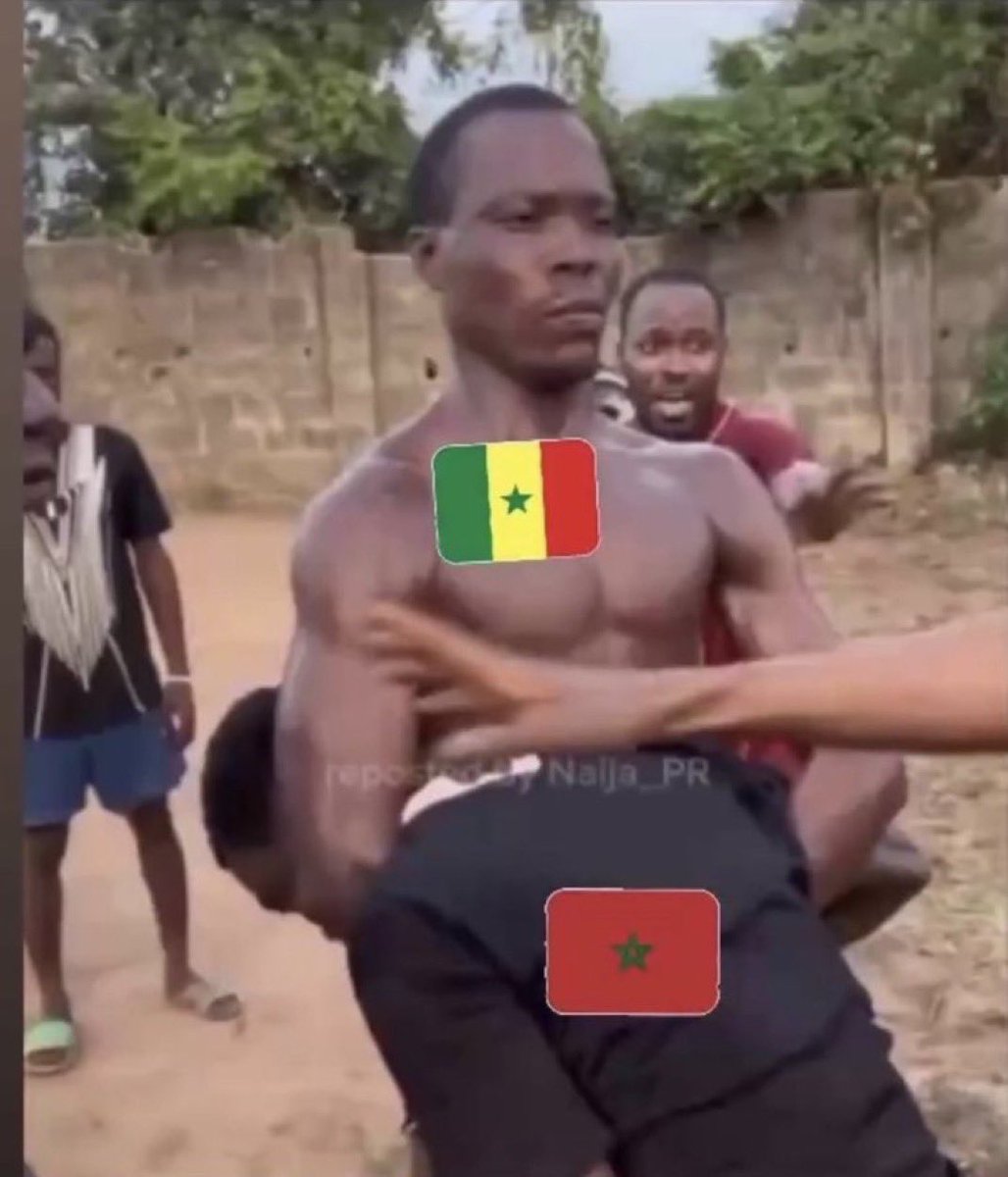 Mrsbauer88's tweet photo. @DaikiAomine212 Qui vs baisent devant la terre entière 🌍 fdp🖕🏾 et chez toi en plus 🤣😭 vs resterez nos putes à jamais sales indignes de 💩🇲🇦🐷🐕 https://t.co/7R8t2ZomvU