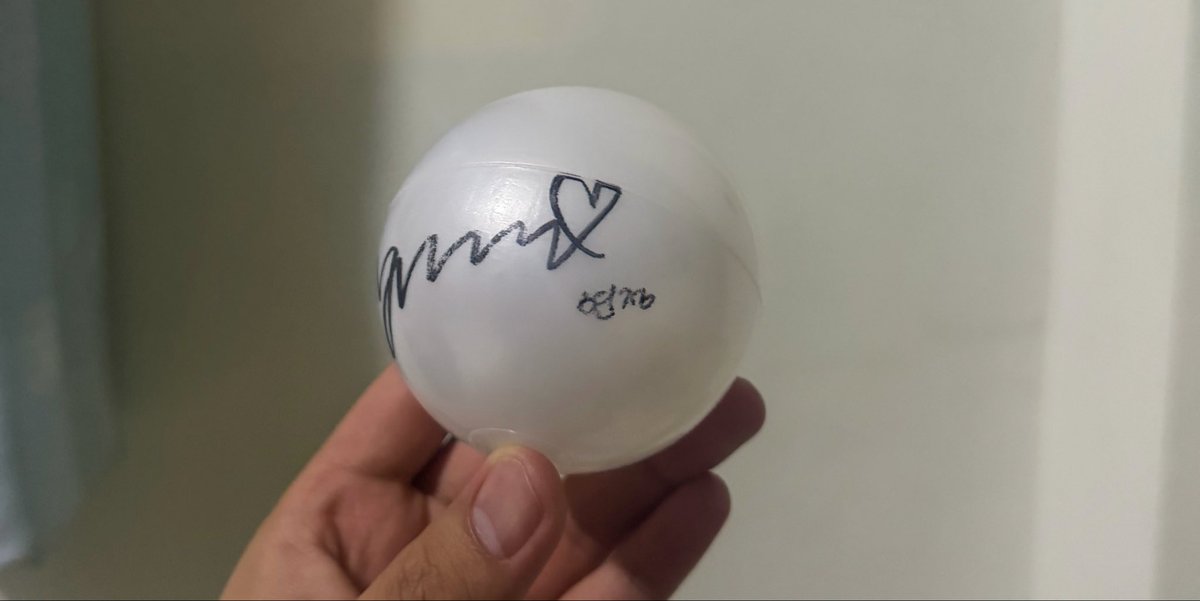 Qbiiz's tweet photo. WTS บอลไซน์ ⚽️🏐 | DM หรือเมนชั่นสอบถามได้เลยค่ะ 🫶🏻✨

#아이오아이 #IOI #ตลาดนัดioi #ตลาดนัดไอโอไอ #IOICONCERTTOUR_LOOP_IN_BANGKOK https://t.co/3ZHeDgzryS