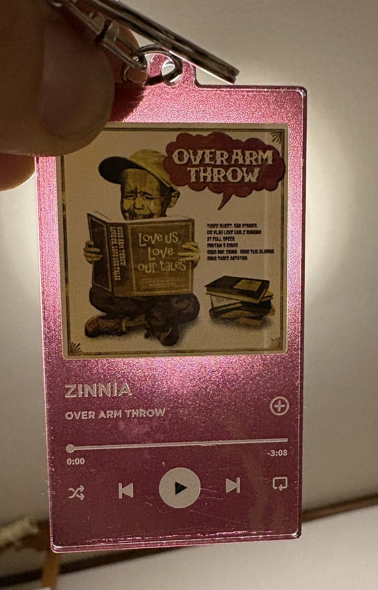 kazuma6969's tweet photo. 6.9ロックの日🎸
今年は大好きなOVER ARM THROW🥰
「ZINNIA」大好きな曲✌🏼😆🤘🏼
#ロックの日
#overarmthrow
#キクさんの歌大好き https://t.co/yuCkbjdHoo