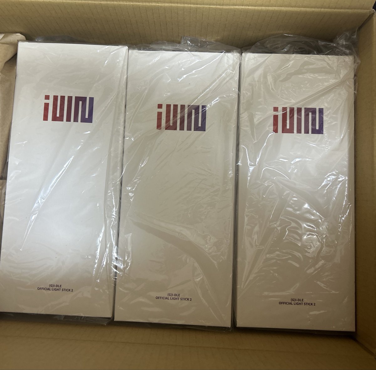rn_lksh__'s tweet photo. i-dle (G)I-DLE ペンライトOFFICIAL LIGHT STICK 2 ワルツ 交換 譲渡

譲 i-dle OFFICIAL LIGHT STICK2 新品未開封公式品 3点

求 定価以下での買取
⭐️送料は当方負担

知人と重複して購入してしまったためお譲りいたします🙇‍♀️
バラ売り、まとめ買いどちらでも可 https://t.co/CQZiVOQ6sp