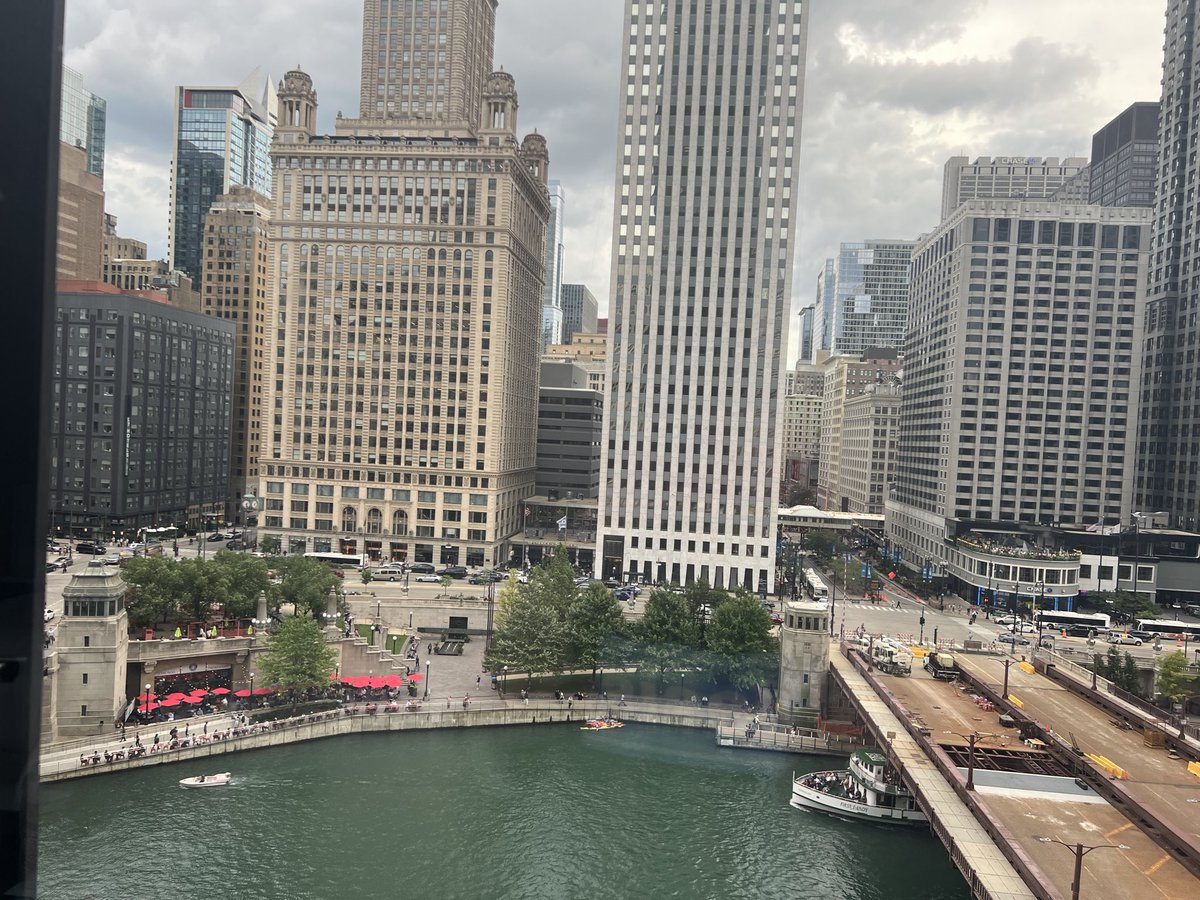 SoWhatchaJen's tweet photo. @LUFC1992_v2 View from my hotel last summer. https://t.co/v4J2FaYgU1