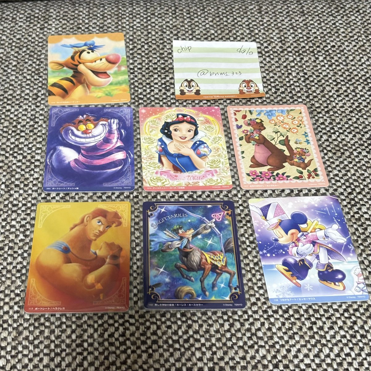 bnms_323's tweet photo. 【交換】ディズニー Disney キラッと アートギャラリー カード

譲→画像1

求→画像2

郵送希望
他の投稿との異種交換可能です
お心当たりのある方はぜひお声がけください！ https://t.co/oATBAOFbLw