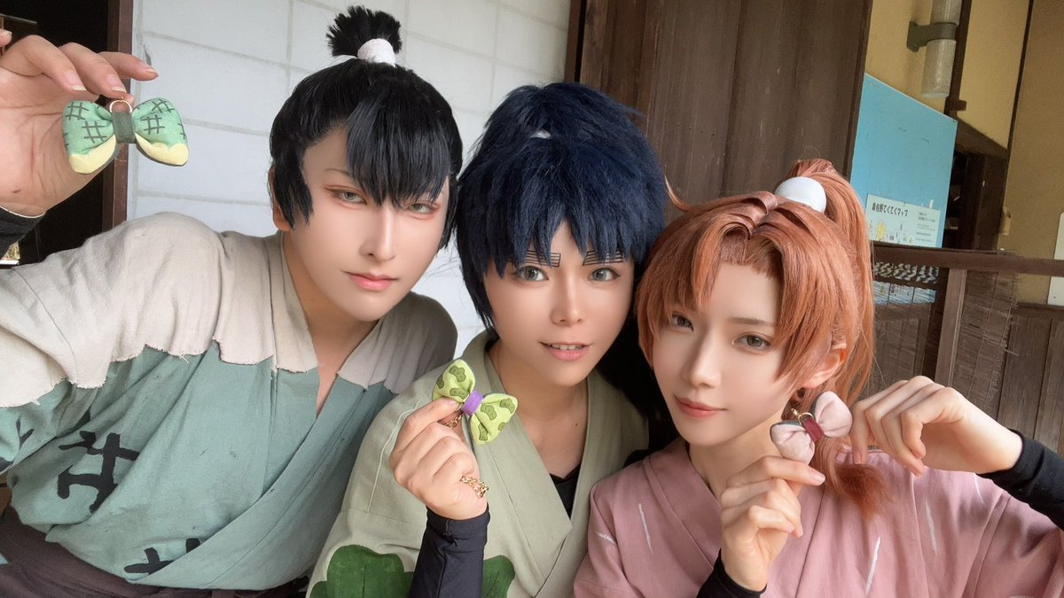 xyouxxx's tweet photo. あのね、あのね、今日ね、ほんとにね、とても素敵な六はに挟んでもらえてね、おめめ見れなくてね、でもがんばって終了30分前にはおめめ見れるようになったんだよ、ほめて🫣❤️
顔のいい素敵な六はとセトさん(@seto_BH6 )の作品コラボ🥳❤️わたしの推し三人衆でお送りします😘😘😘 https://t.co/5txJqLHZHX