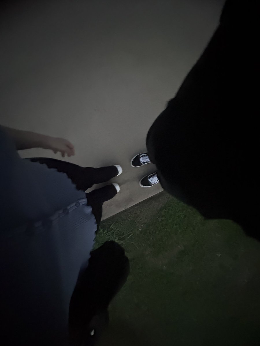 whamHD's tweet photo. My girlfriend is way too fucking hot for me I do not understand why she want me https://t.co/85GPY6eflZ