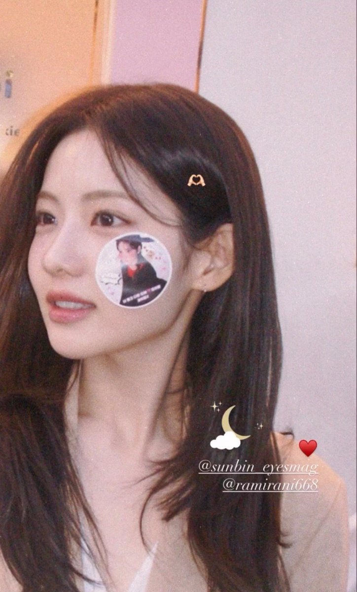 805aram's tweet photo. 얼굴 폼 말 안돼 🫪.. https://t.co/3zHJK2IORS
