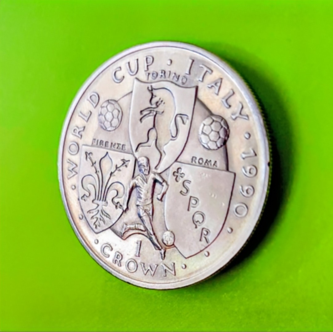 onamali99's tweet photo. 1990 world Cup MEMORABILIA COIN.  https://t.co/6HGh711nyJ https://t.co/uAL3a2fDWr