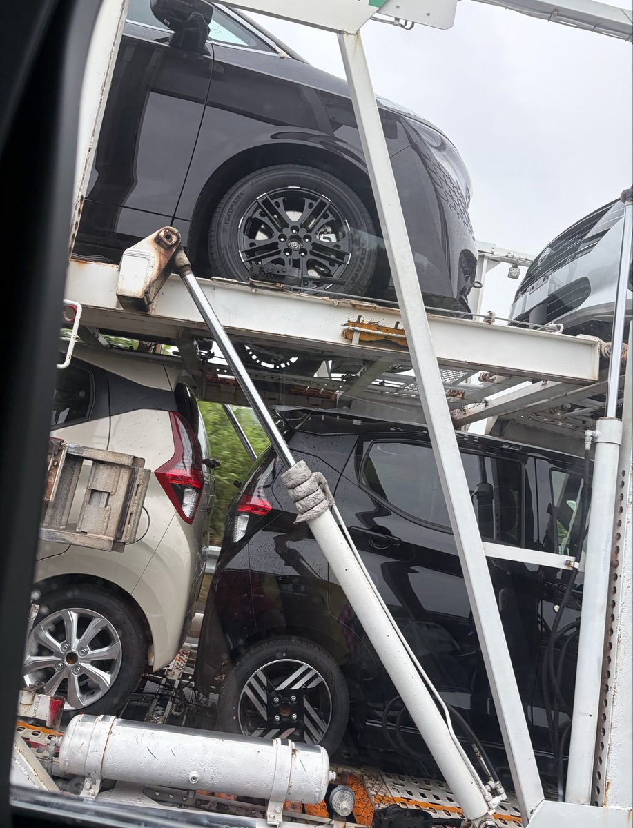 Pgo_ultima's tweet photo. さぁ納車ー！
打倒アルファード

#エルグランド https://t.co/I0Qpqsnsyk
