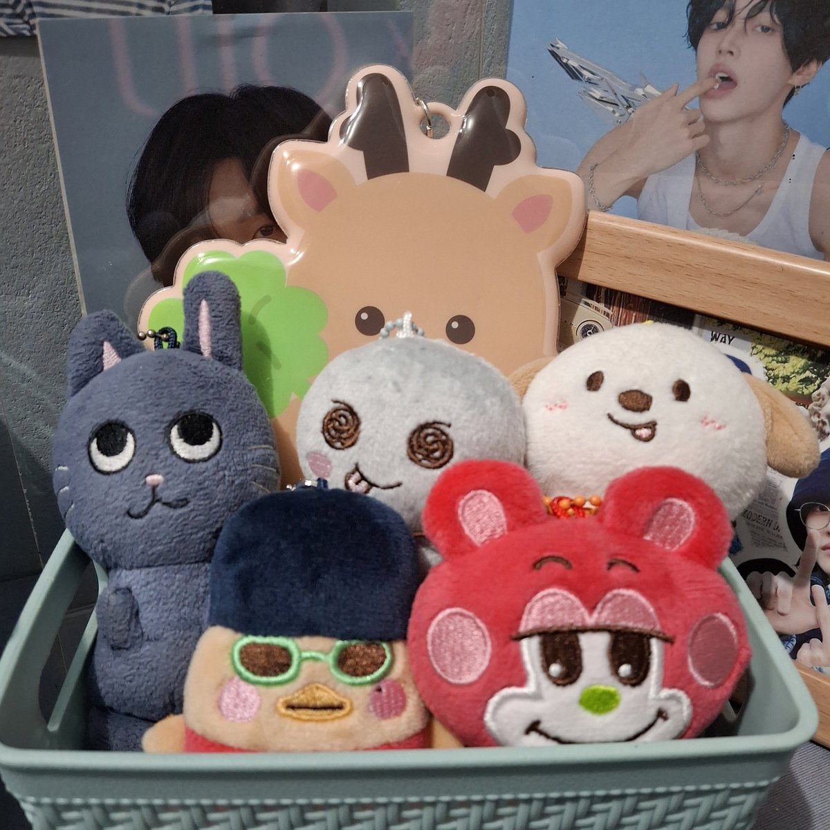 wonbinstar_'s tweet photo. keluarga besar full team 🥰 https://t.co/GI1aJ0A7SJ