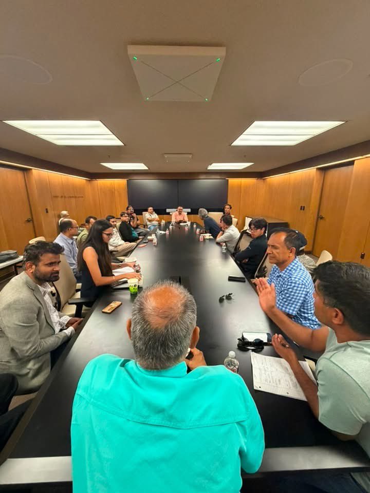 sudheerktm's tweet photo. अमेरिकाको Stanford University का प्राध्यापक, शोधार्थी र विद्यार्थीहरु माझ “Nepal in a Changing World” बिषयक छलफल गर्न पाउँदा खुशी लाग्यो । देशभित्र र बाहिरबाट हेर्दा नेपाल कस्तो देखिन्छ भन्ने अनुभूति पनि भयो । आयोजकप्रति आभार, सहभागीलाई धन्यवाद 🙏 

#stanforduniversity #hooverinstitution #califórnia #nepalstudy