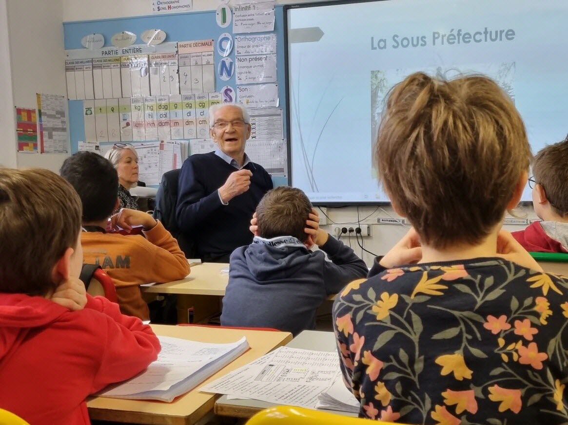 PASM266's tweet photo. @KGoatesque Tu vas être beau comme ça. https://t.co/gJZYxV7lmk
