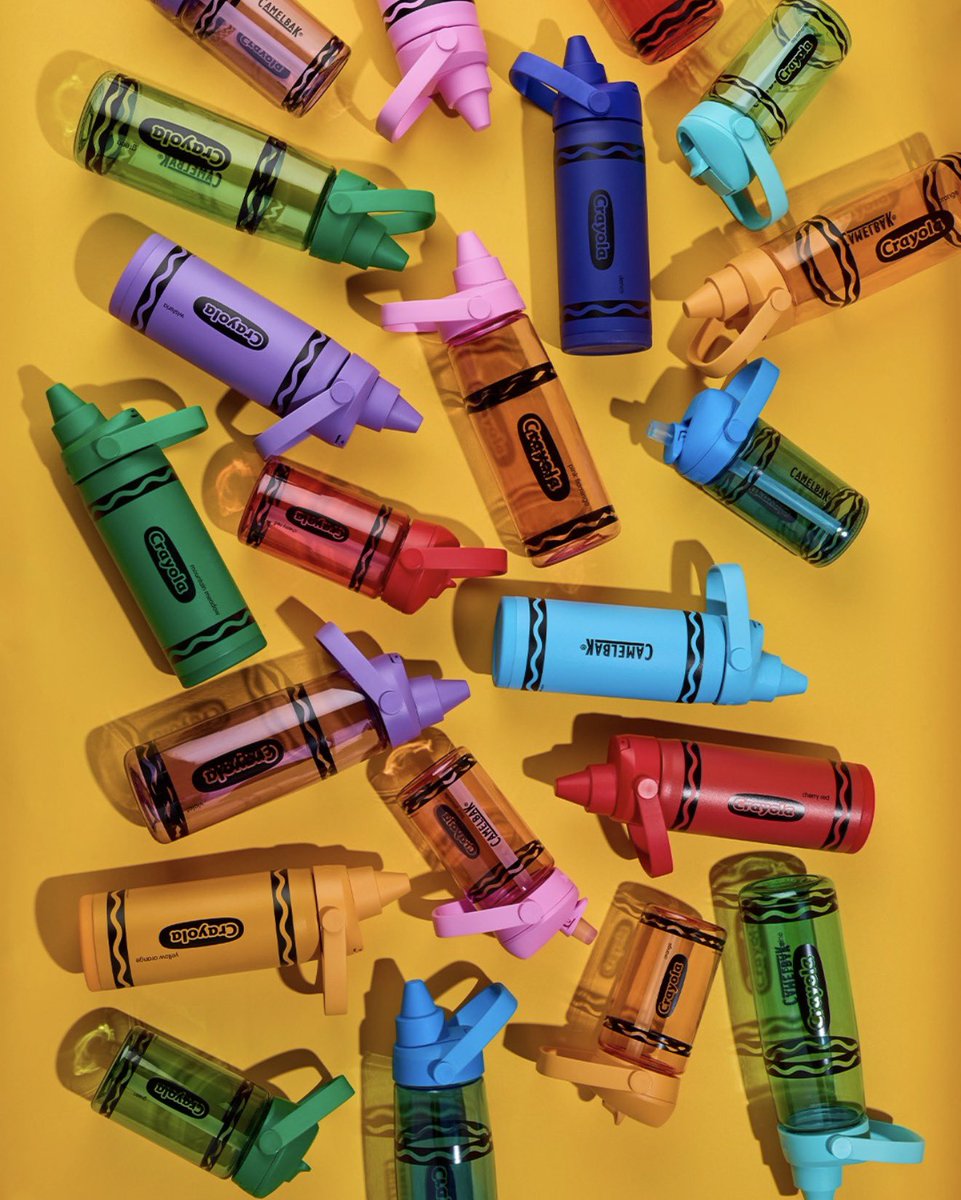 JustFreshKicks's tweet photo. Crayola x Camelbak Crayon Water Bottles (2026) https://t.co/b6OYK4AH4H