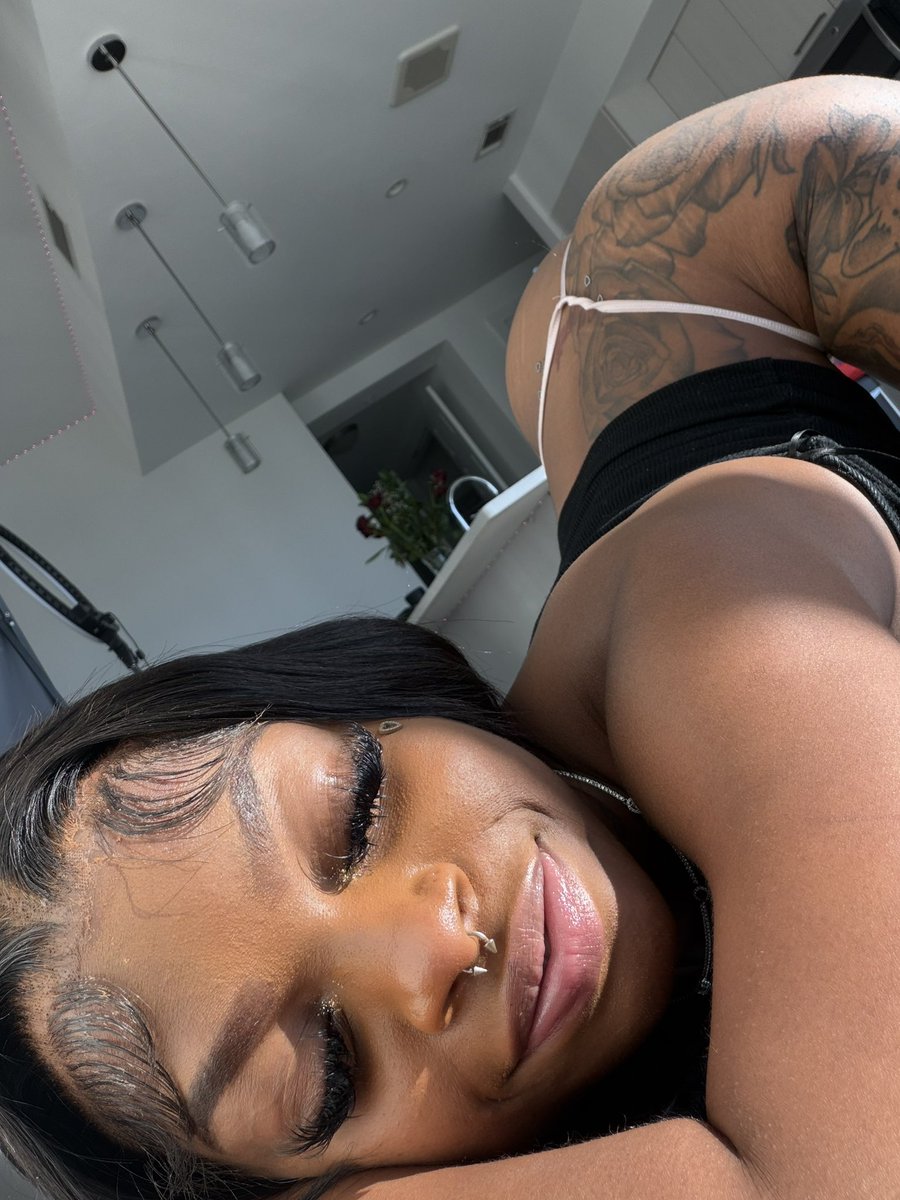 lunavey_x's tweet photo. Hey baby I'm doing fts today...
#nsfwtwtًً #facetime #ft #sexting #sellingcontents #buyingcontents #pay2play https://t.co/GhkGvK2tOV