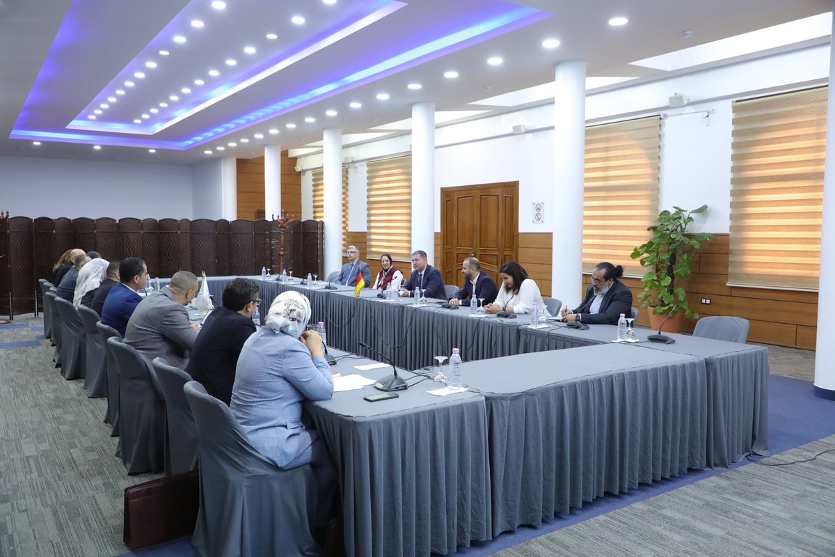 Cnas_DG's tweet photo. استقبل الصندوق الوطني للتأمينات الاجتماعية للعمال الأجراء، صبيحة اليوم  الثلاثاء 09 جوان 2026،   على مستوى المركز العائلي ببن عكنون ،  وفدا عن شركة Boehringer Ingelheim الألمانية الرائدة في مجال الصناعات الصيدلانية. https://t.co/gvh7hgdS6C