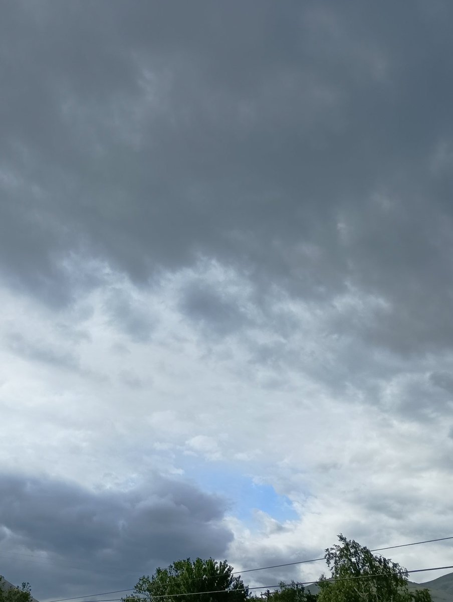 anomalouscodex's tweet photo. Eyes are a bit swollen today... 
Even though it's cloudy here, the sun still rose like any other day. It even poked through the clouds when it came up over the mountains. I like cloudy days, but I hope wherever you are the sky is bright and blue. https://t.co/Ugx5ugnROI