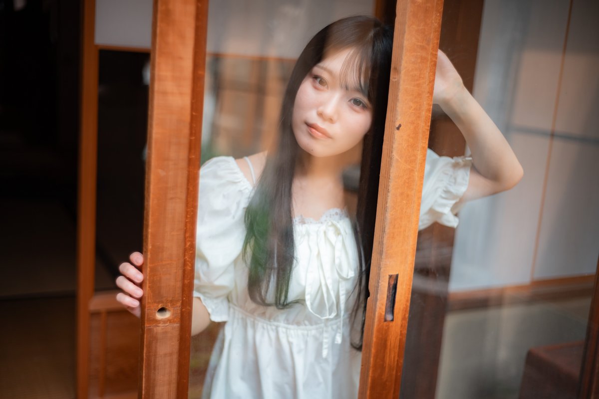 ceebee31067's tweet photo. ガラス越し
@kanzaki__sui 
@SSR_KANSAI https://t.co/e30ZAYPGUS