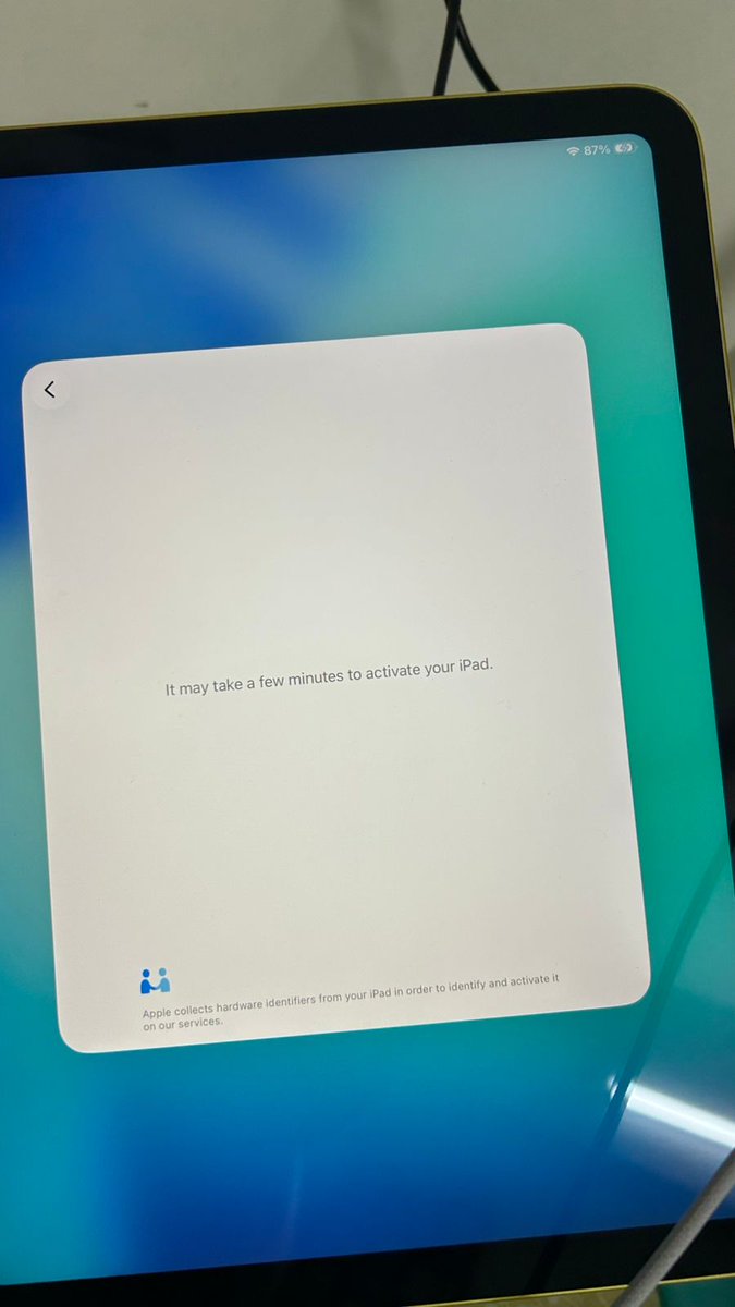 Rohan_1204's tweet photo. @amazon @amazonIN @AmazonHelp i recevd iPad a16 with open box, but then at very first switch on panel started heated, its been almost 1 hour it has not moved screen from setup and charging is not working. tried replace bt there is no option to select or proceed. Contact me asap https://t.co/NcyiJ3ERdD
