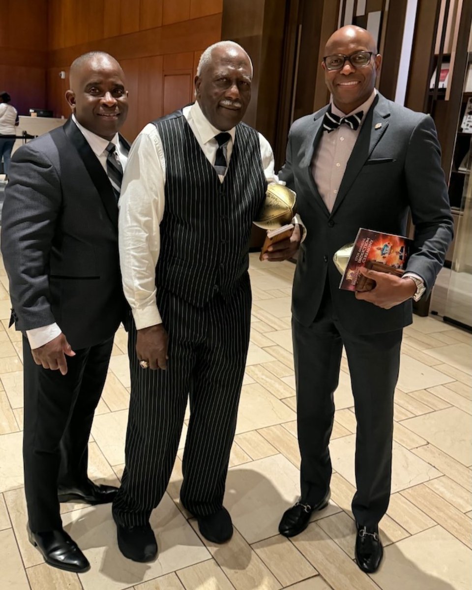 FAMU_1887's tweet photo. Congratulations to former FAMU head football coach Rudy Hubbard on his induction into the Black Sports Hall of Fame. A national champion, trailblazer and Rattler icon, his impact continues to shape generations on the Highest of Seven Hills. 💚🧡

#FAMU #RattlerNation https://t.co/ZXjDN16eME