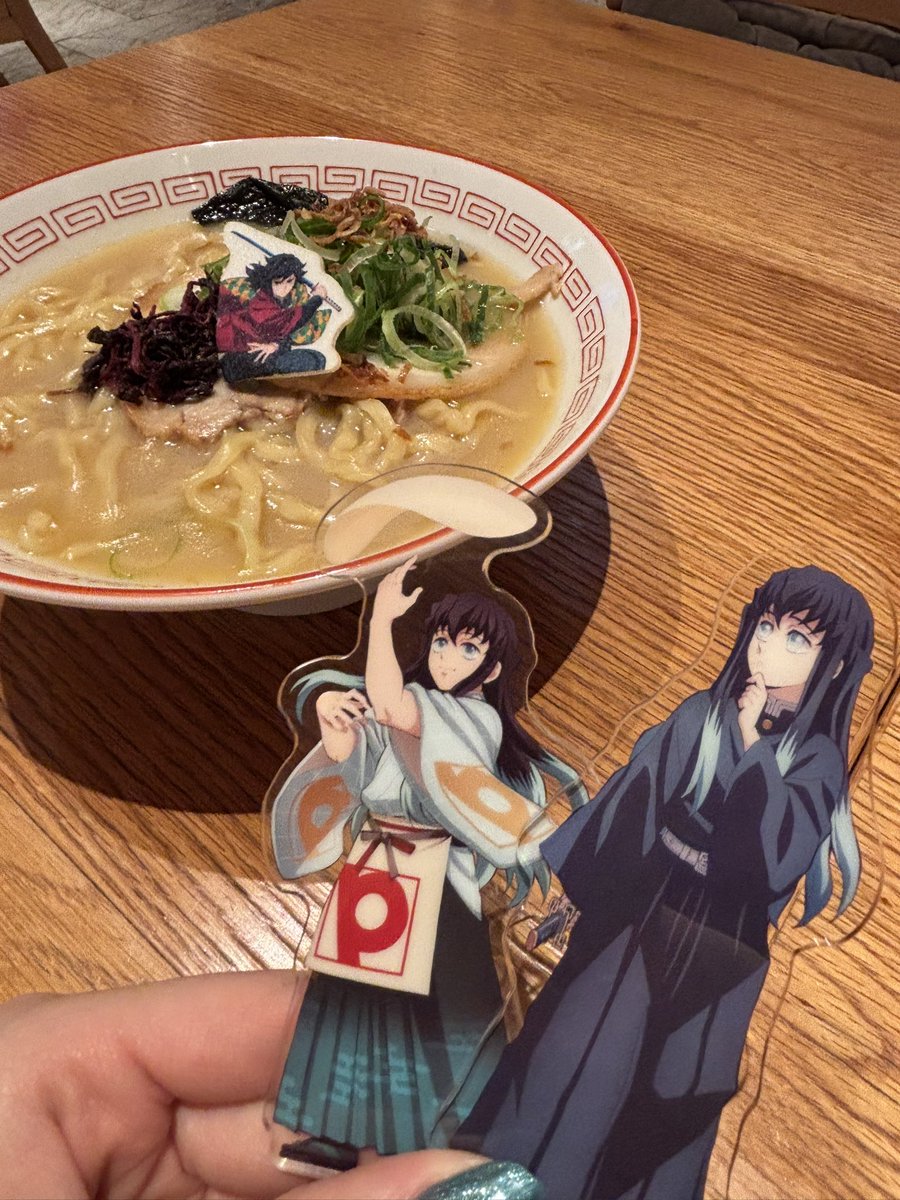 miya0627ew's tweet photo. そういえばこちらも、マイペースでオタ活してます🫶
ジャンキーな食べ物祭り🍜🍕 https://t.co/zIq50cpyUM