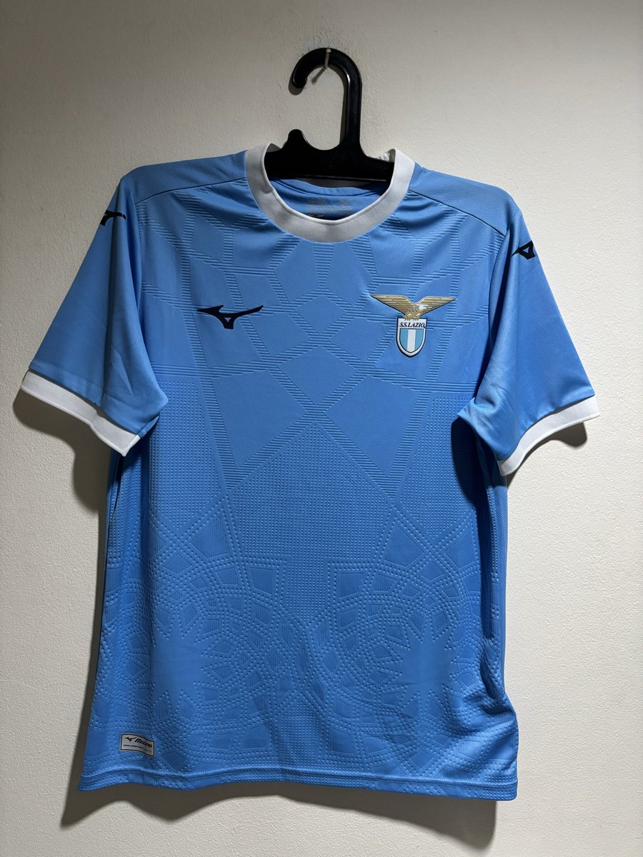 Hioes79's tweet photo. lazio home 2025-2026 https://t.co/LpvKbihTjX