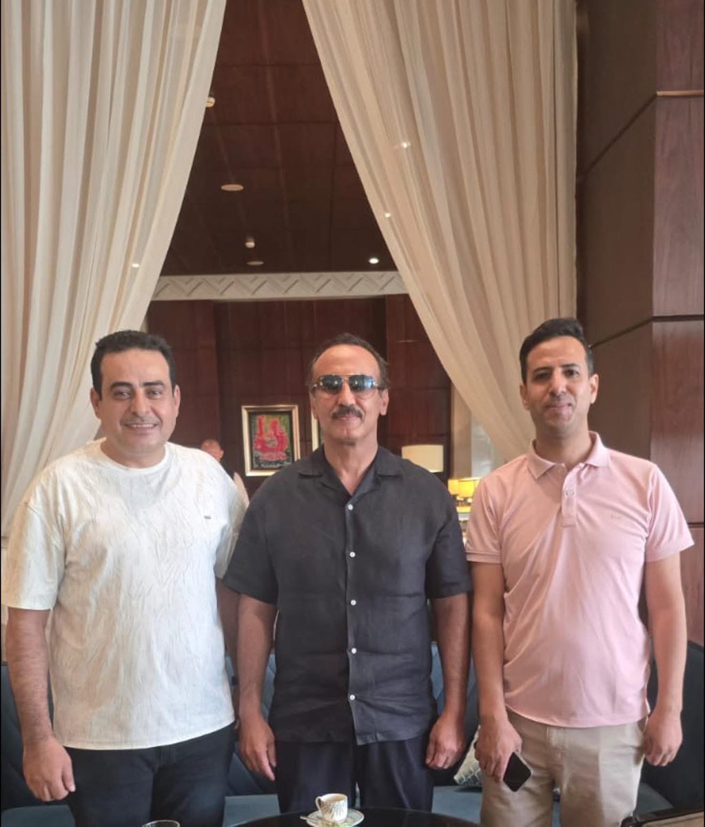 mokhi88's tweet photo. في لقاءٍ جمعنا بسعادة السفير أحمد علي عبدالله صالح، كان الوطن حاضرًا بكل تفاصيله وما يختزنه من آلامٍ وآمال،يملى حديثه تفاؤلًا مسؤولًا ورؤيةً واعيةً بالمشهد اليمني وتعقيداته، وإيمانًا راسخًا بدور الشباب في صناعة القرار و التحول المنشود. https://t.co/8stUxoSgZJ
