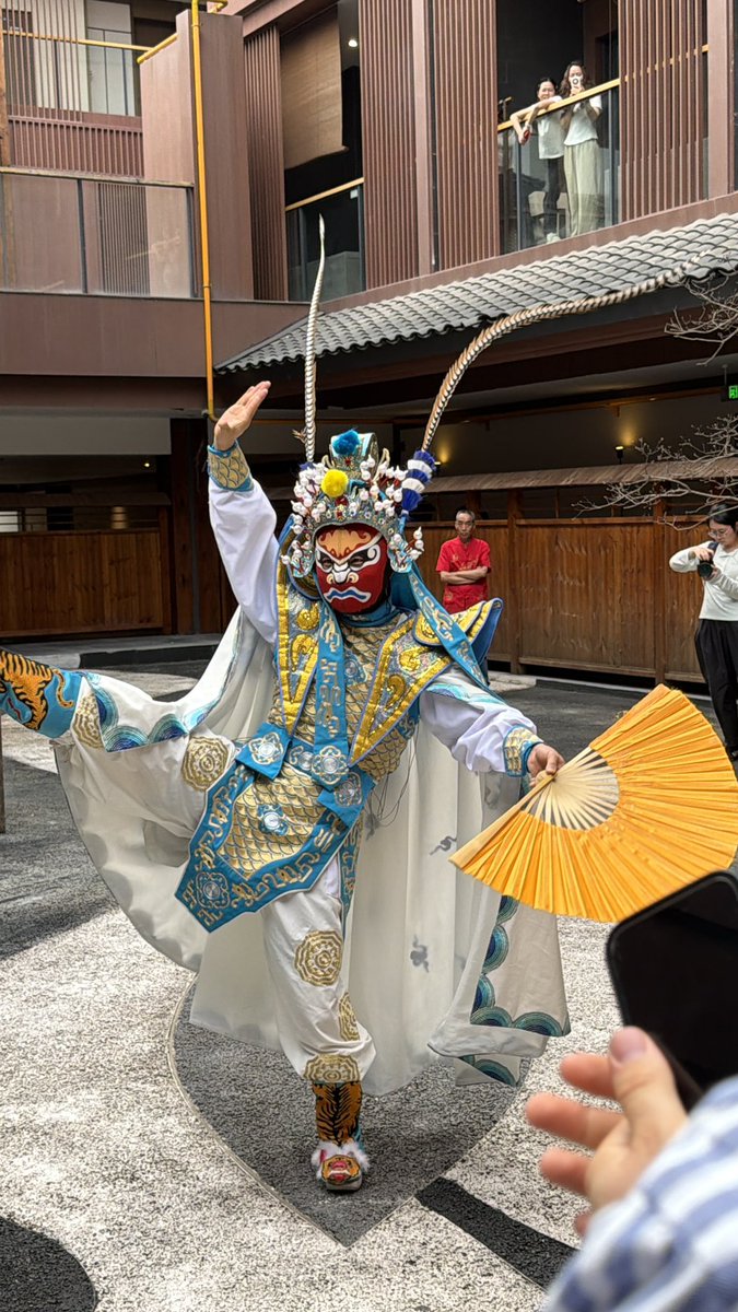 JapUminga's tweet photo. Intangible cultural heritage experience in Chengdu! https://t.co/pZZzmTrsr5