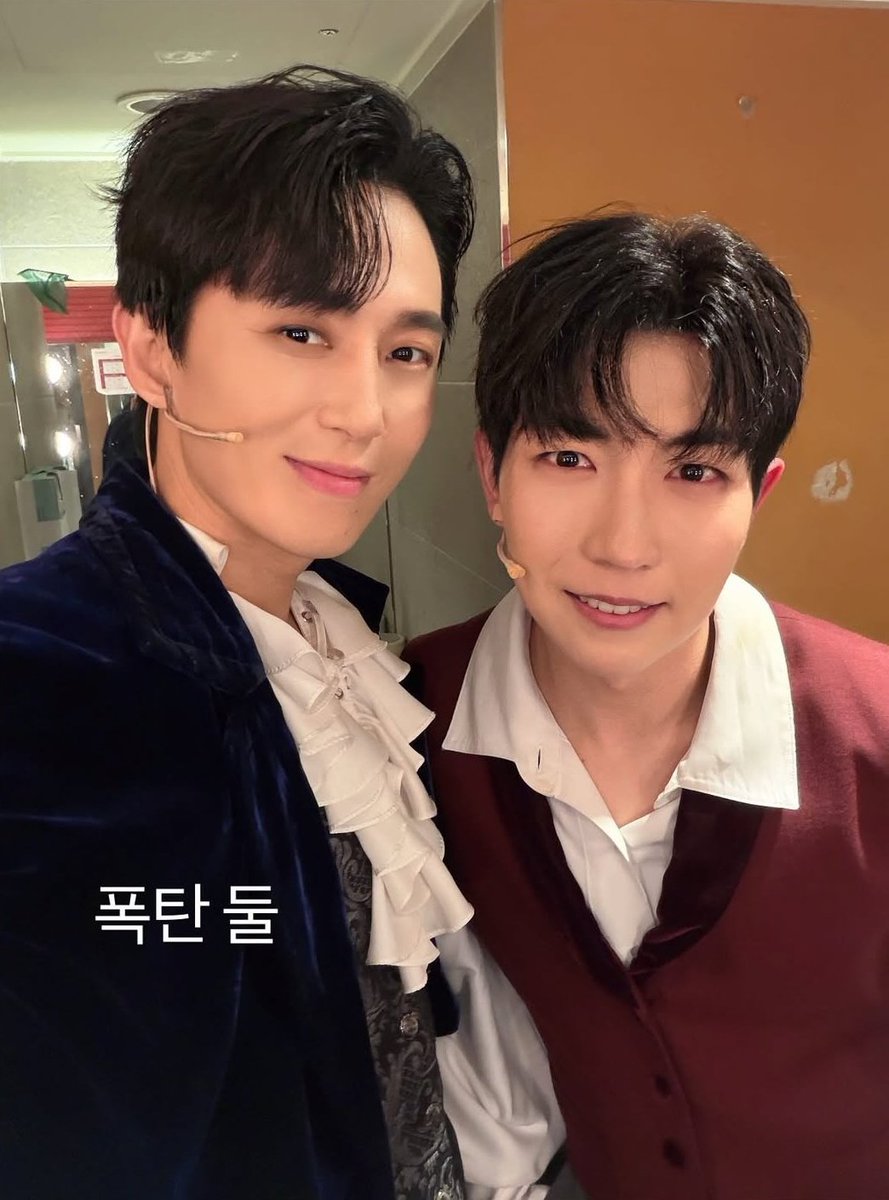 sthiluv's tweet photo. 아니 진짷

이거 왼쪽 윧쭌 첫공 사진인데
유동님이    사과해요 나한테    하셔도
석준: 할 말이 X https://t.co/7VCfhrnpyF