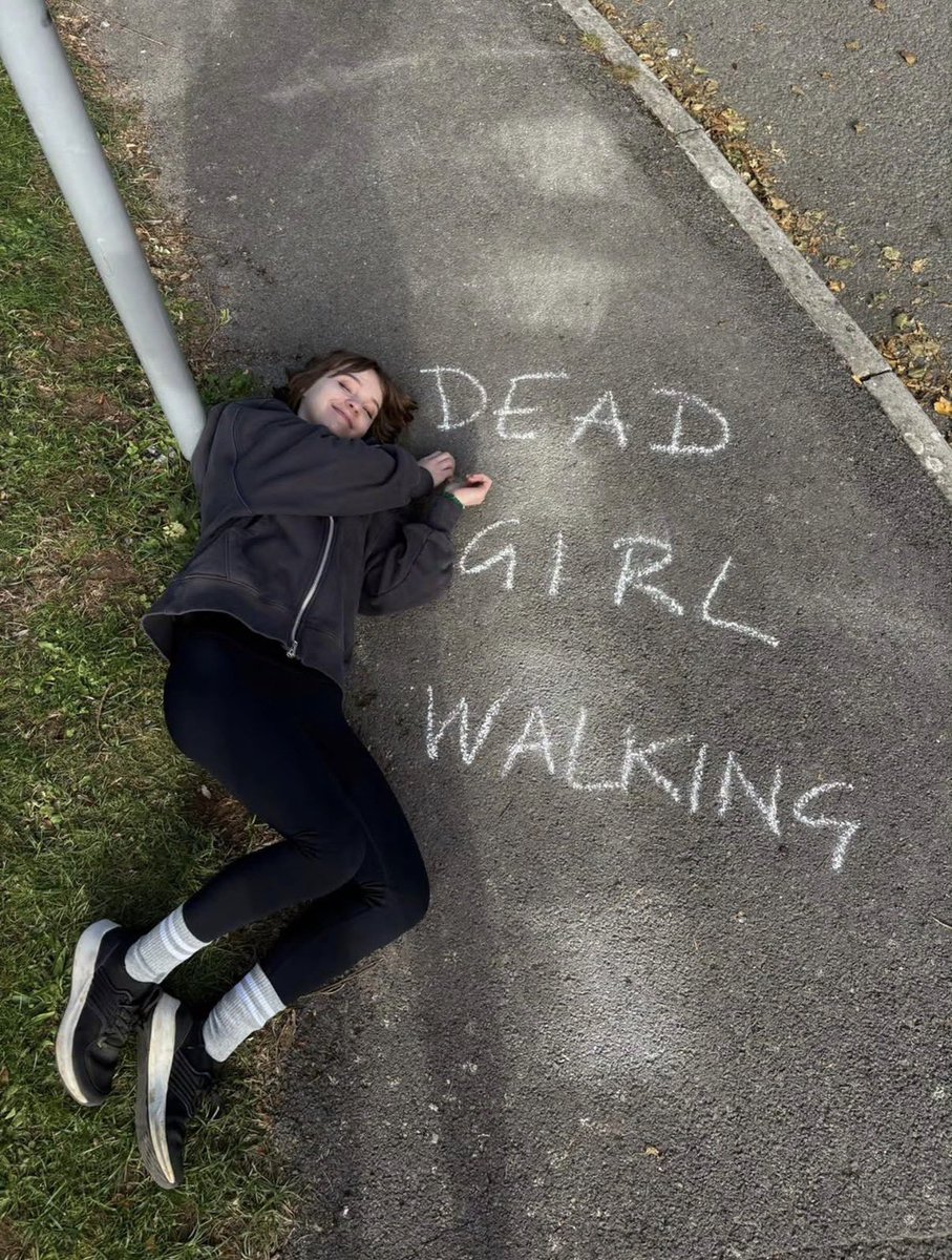 GuiSuzenaRosa's tweet photo. WE ARE SO BACK!!

AS GOOD AS DEAD SEASON WILL BE EPIC <3 https://t.co/fovGD4TTnG