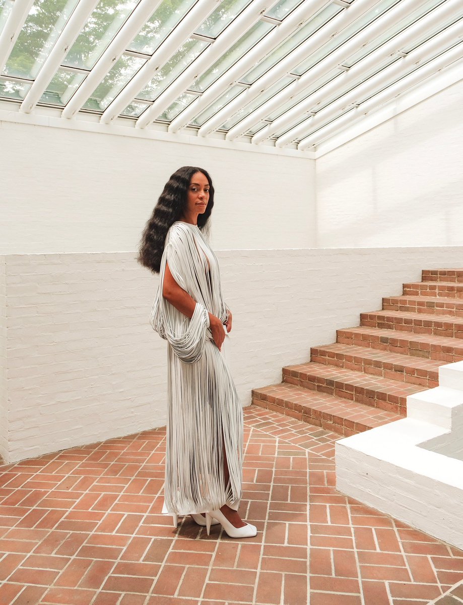 solangehourly's tweet photo. Solange at Philip Johnson’s Glass House Summer Party, curated by Saint Heron, wearing Calvin Klein S/S 26 🤍 https://t.co/njmjYLtuiv