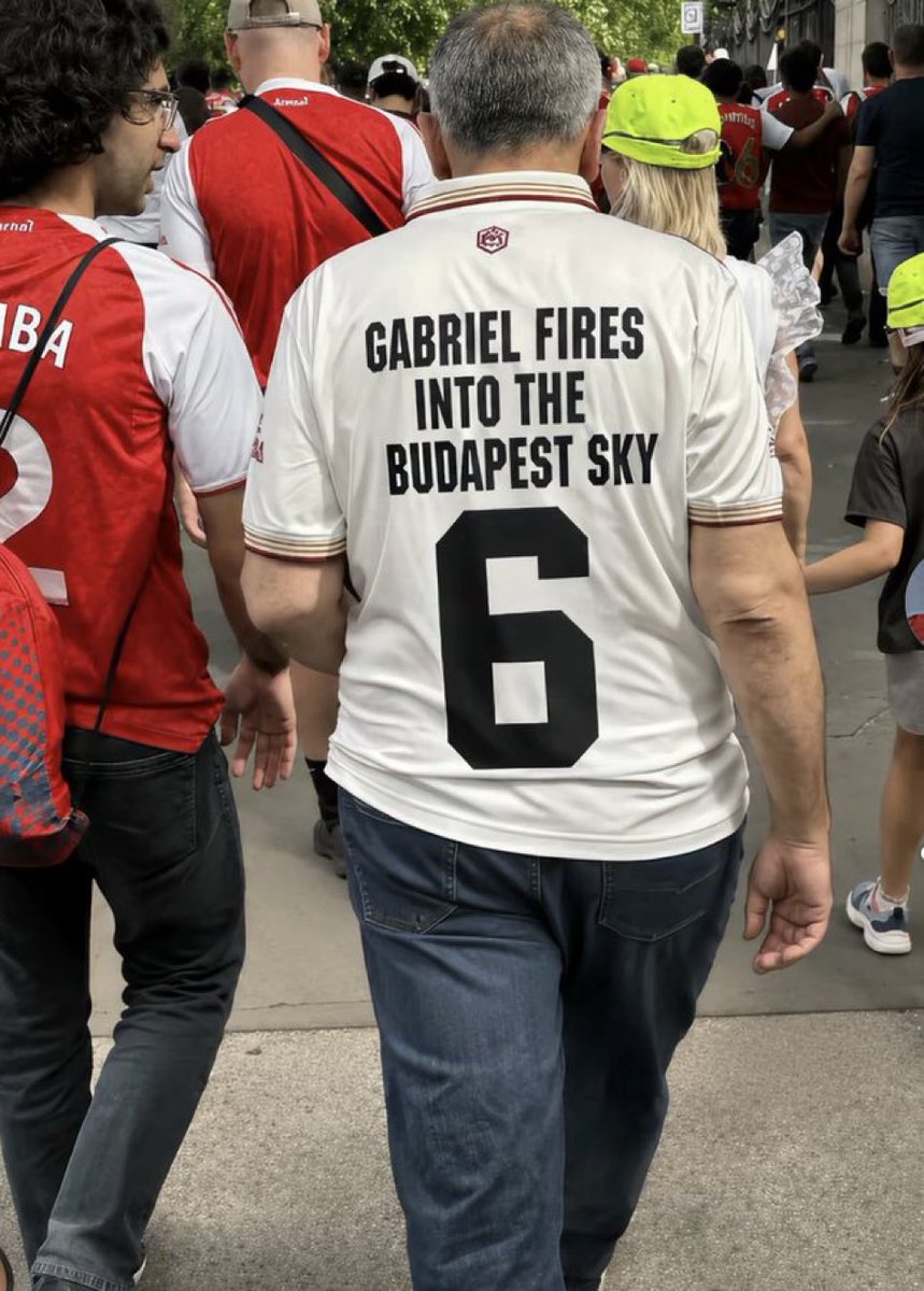 Lea_EFC's tweet photo. I need one 🤣🤣🤣 https://t.co/egvuBvbqbH