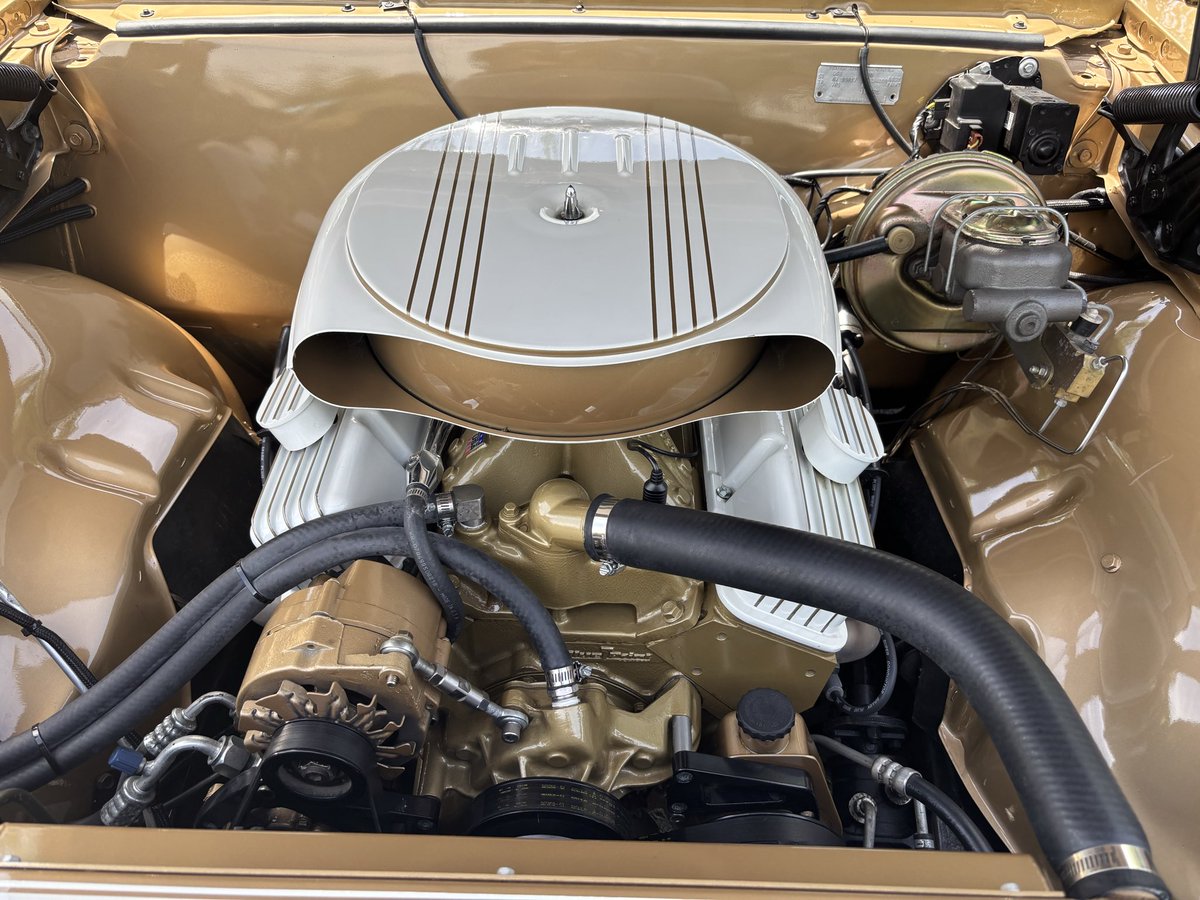 robvette99's tweet photo. A unique gold &amp; white 67 Chevelle https://t.co/guLzc52tPO