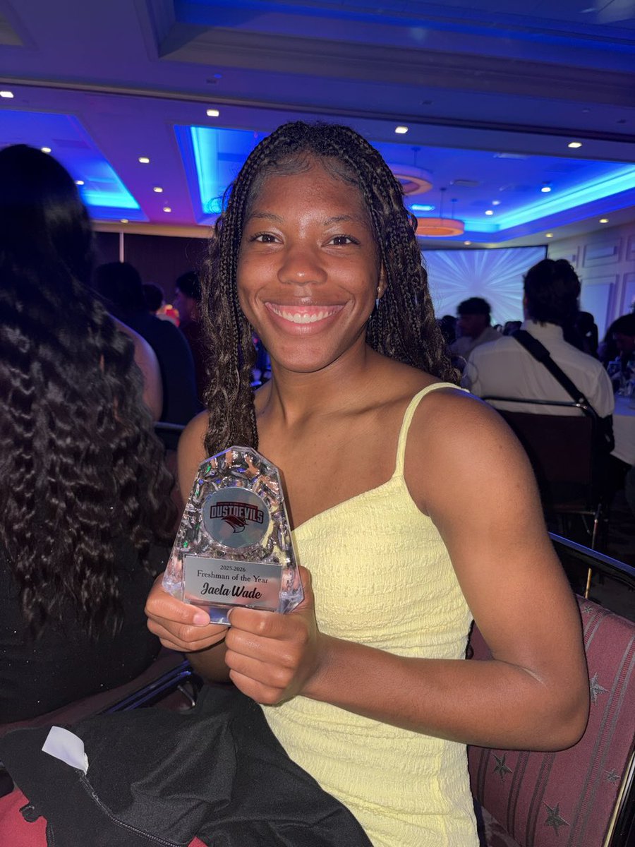 jaela_wade2's tweet photo. TAMIU FRESHMAN OF THE YEAR 2026 https://t.co/TEhq3P1Buf