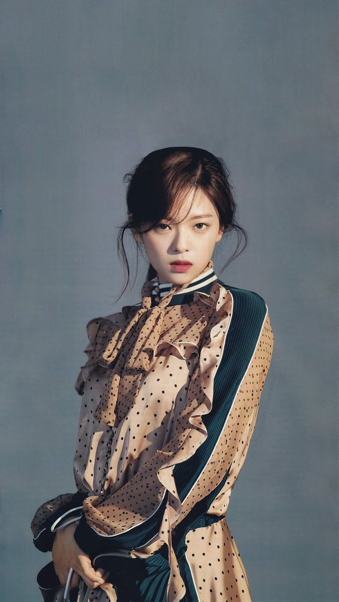 sinkmooon's tweet photo. agora uma opinião impopular: 

Eu 》sempre《 achei a Jeongyeon a membro mais bonita do Twice. 
Só deus sabe o que eu sentia em 2019 vendo essas fotos dessa mulher. https://t.co/CrlrK0WLDY