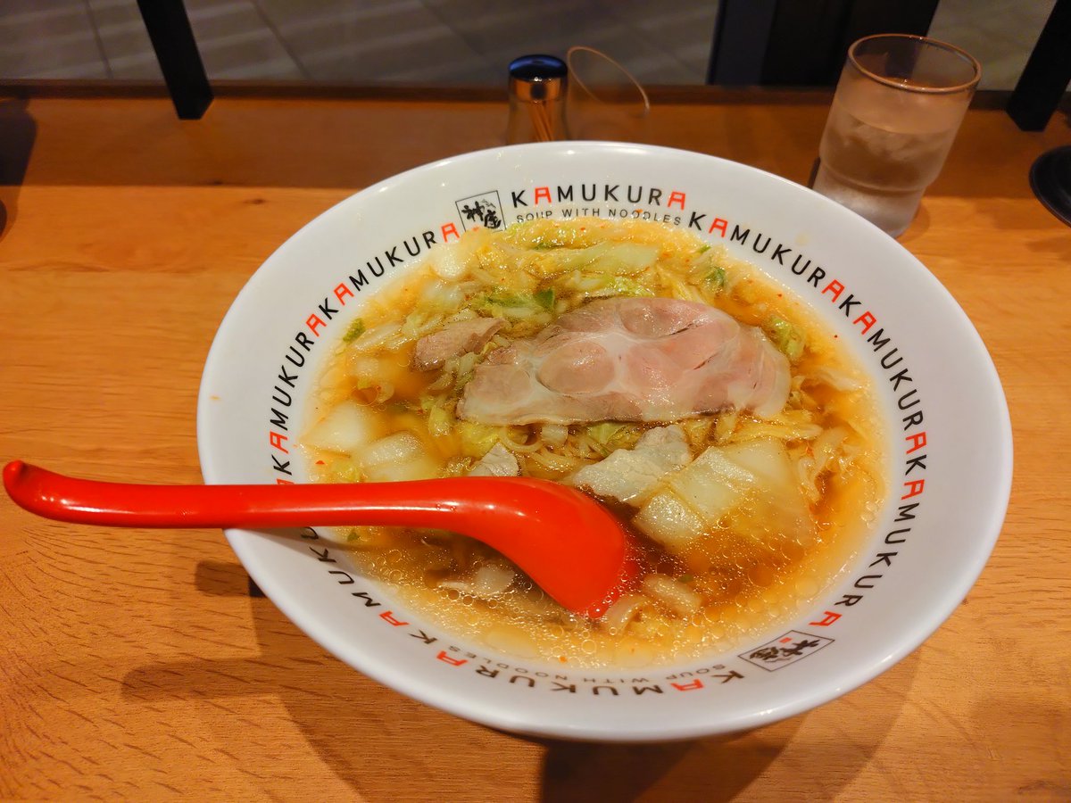 tanrenking's tweet photo. 神座のチャーハンと唐揚げ
すごい普通やった(笑) https://t.co/HdsKwf3AQM