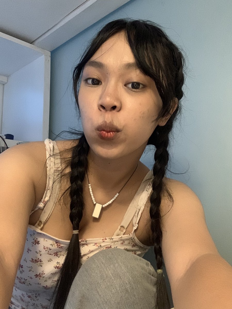 awkleast's tweet photo. 🧜‍♀️ https://t.co/TAD2feU4Ha