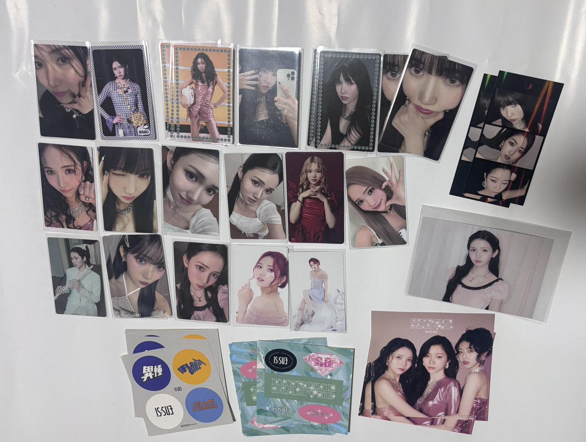 aiai_issue's tweet photo. IS:SUE QUARTET 1st TOUR FINAL
封入 ラントレ 過去トレカ 交換 

【譲】写真1~4枚目

【求】 5.6枚目
シールは欲しい方いたらお声かけください！
ポストカード 優希

6/14リボコレ手渡し >関西オフラ手渡し>郵送
異種でもお気軽にお声掛けください🙇‍♀️

#ISSUE交換 #ISSUE_交換 https://t.co/7hhxqcd3UY