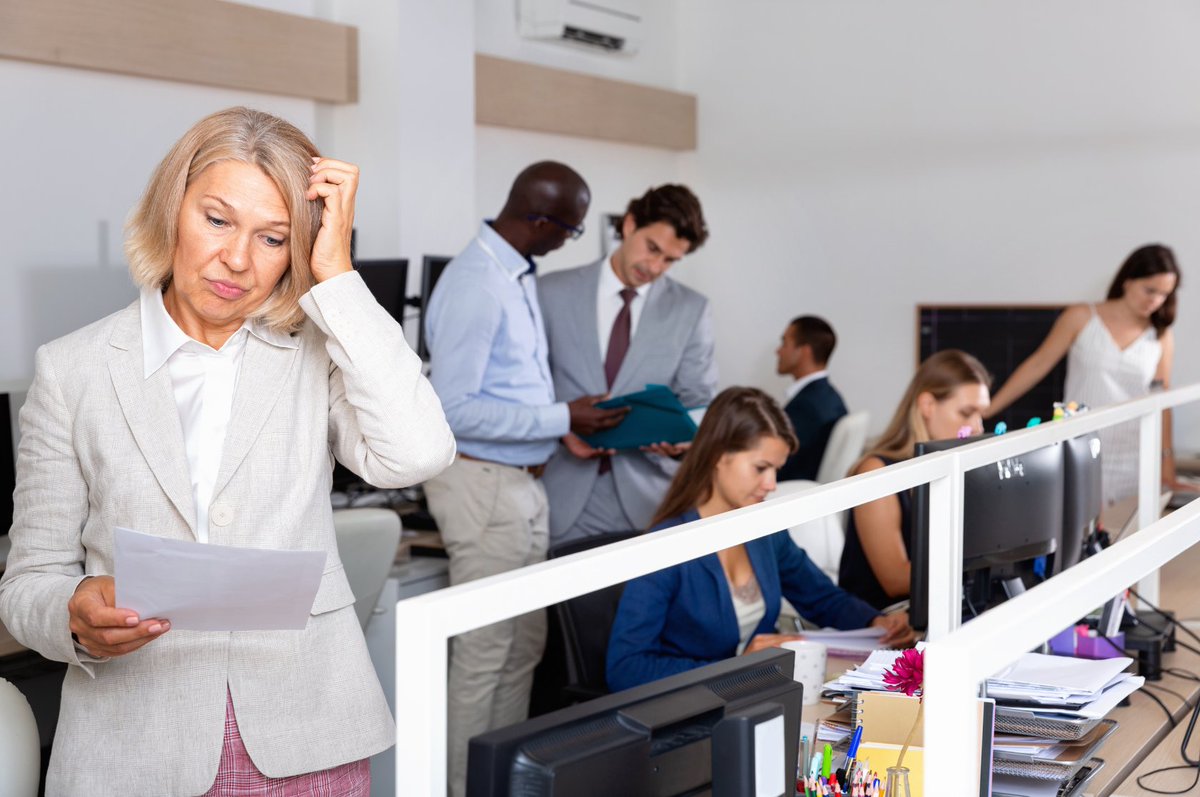 legalisland's tweet photo. "An Active Bystander is somebody who recognises behaviour as inappropriate, chooses not to ignore it, and takes safe and reasonable action to challenge, report or interrupt it."

Help create a respectful workplace culture.
NI: https://t.co/3Et5qxyhl5
ROI: https://t.co/EAokNg0rbU https://t.co/bQk6IvR3zW