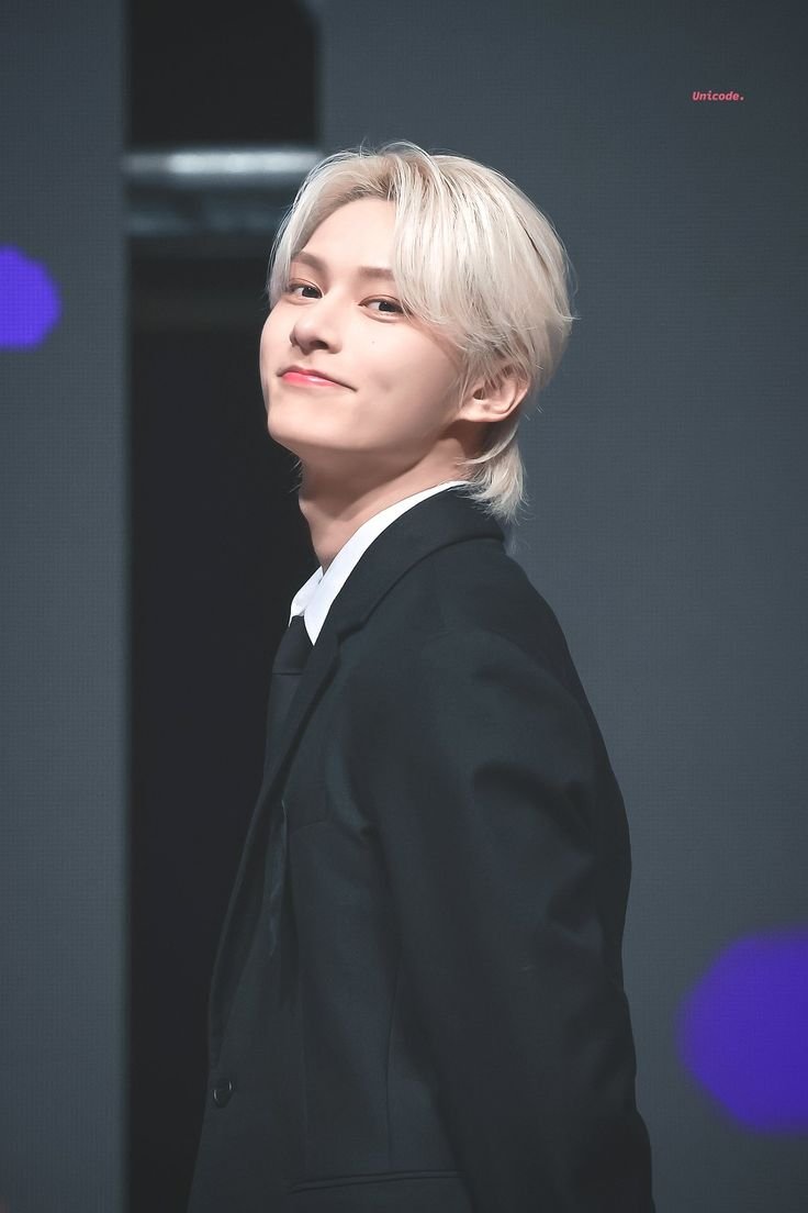 babolattee_'s tweet photo. Happy birthday moon junhuiiii🥳🎉🎊
Our Junie is turning 30 now🥺

I LOVE YOUUUU
TO THE MOON AND BACK WITH JUNHUI
#오늘은_문준휘생일_축하_쿠다사이
#OurMoonlightJUNday
#文俊辉 
@pledis_17 https://t.co/WqUF8Xo0aN